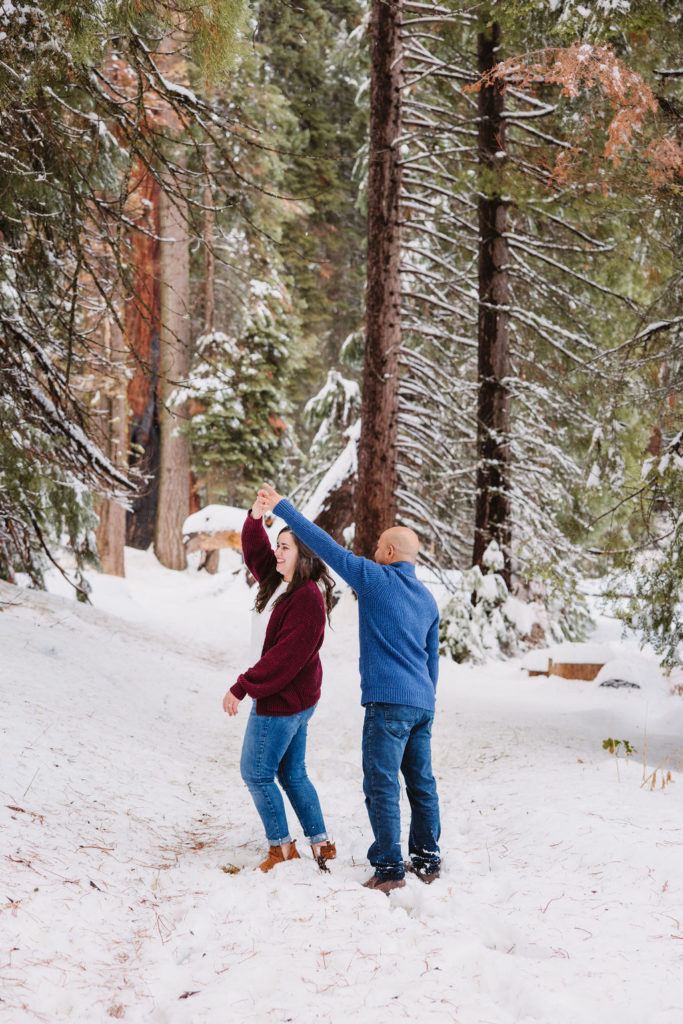 Snow Filled Winter Engagement Photos at Sequoia National Park