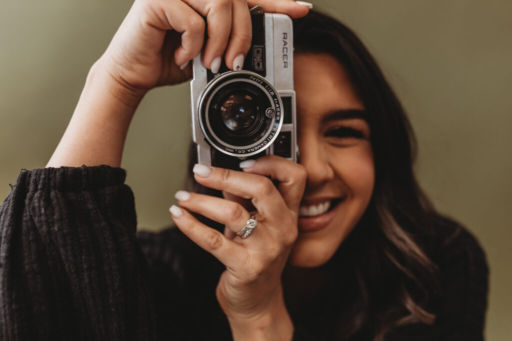 Meet Your Fresno Photographer - Alyssa Michele Photo