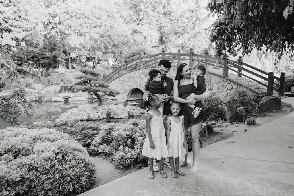 Family photoshoot at Shinzen Friendship Garden in Fresno and Woodward Park