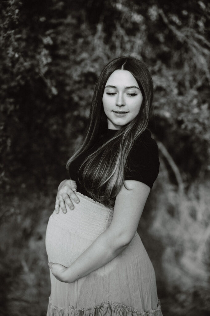 Mother to be posing for photos in California preserve