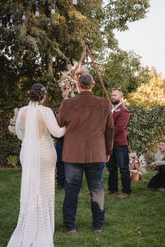 An outdoor ceremony at School House Restaurant and Tavern in Sanger