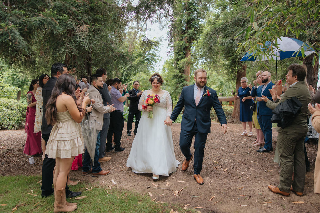 an intimate rainy day elopement photoshoot at the Shinzen Friendship Garden