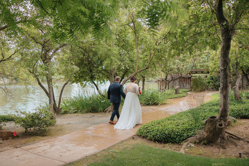 a garden wedding photoshoot for bride and groom at the Shinzen Friendship Garden