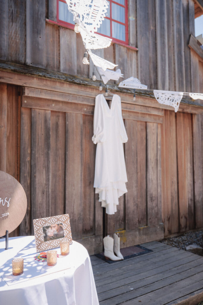 a wedding photoshoot in three rivers california | wedding details during a redwood ranch wedding
