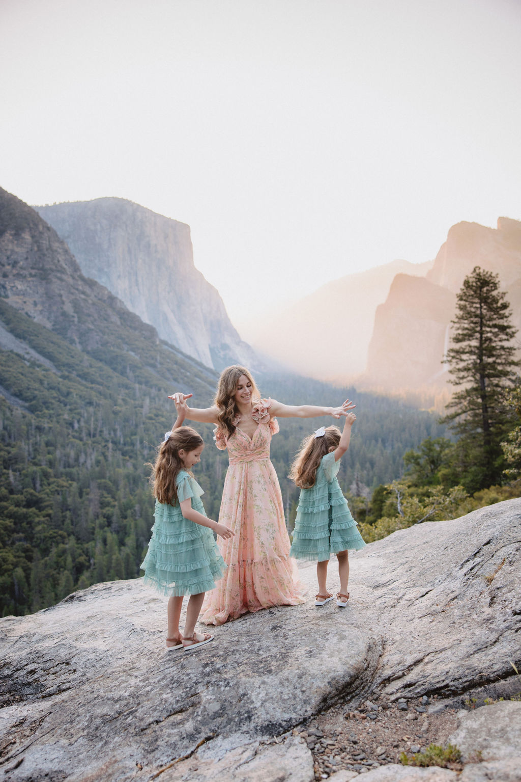 Family at Yosemite National park for their documentary style family photos