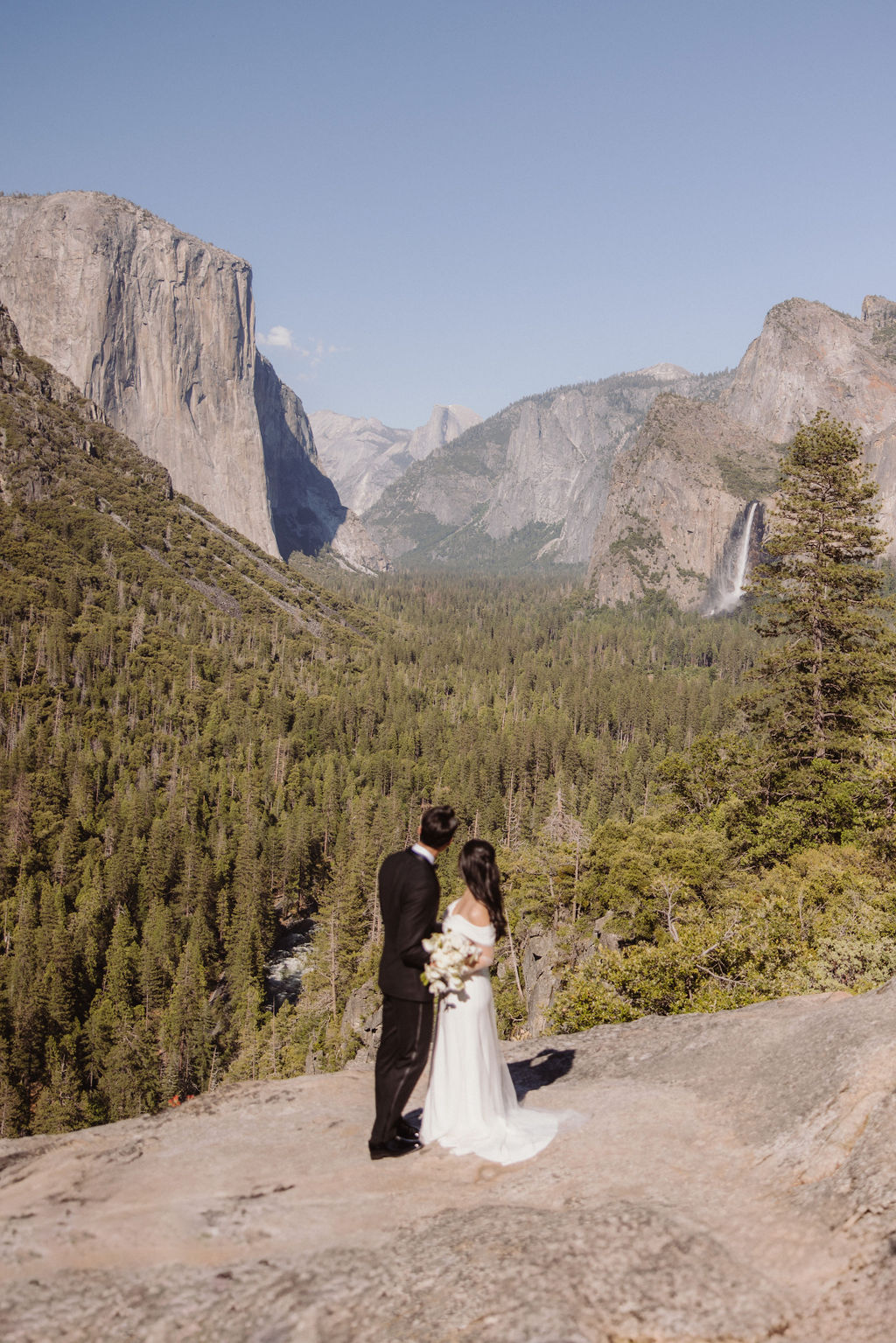 Couple does a first look at Yosemite National Park 