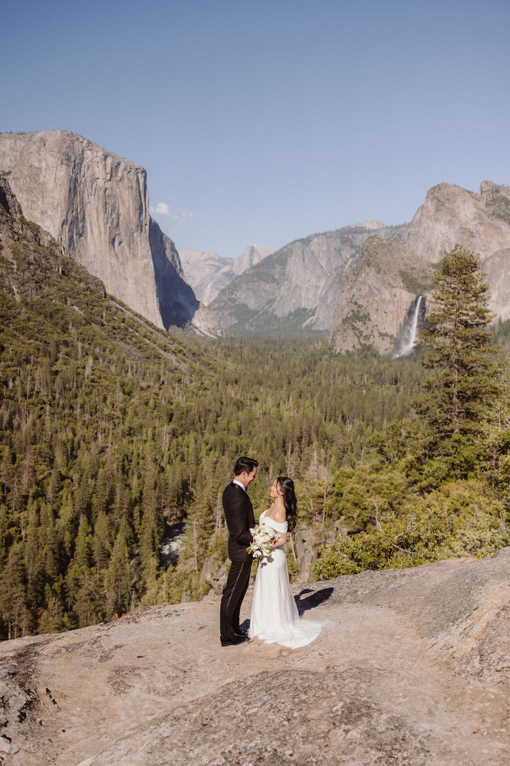 Couple does a first look at Yosemite National Park 