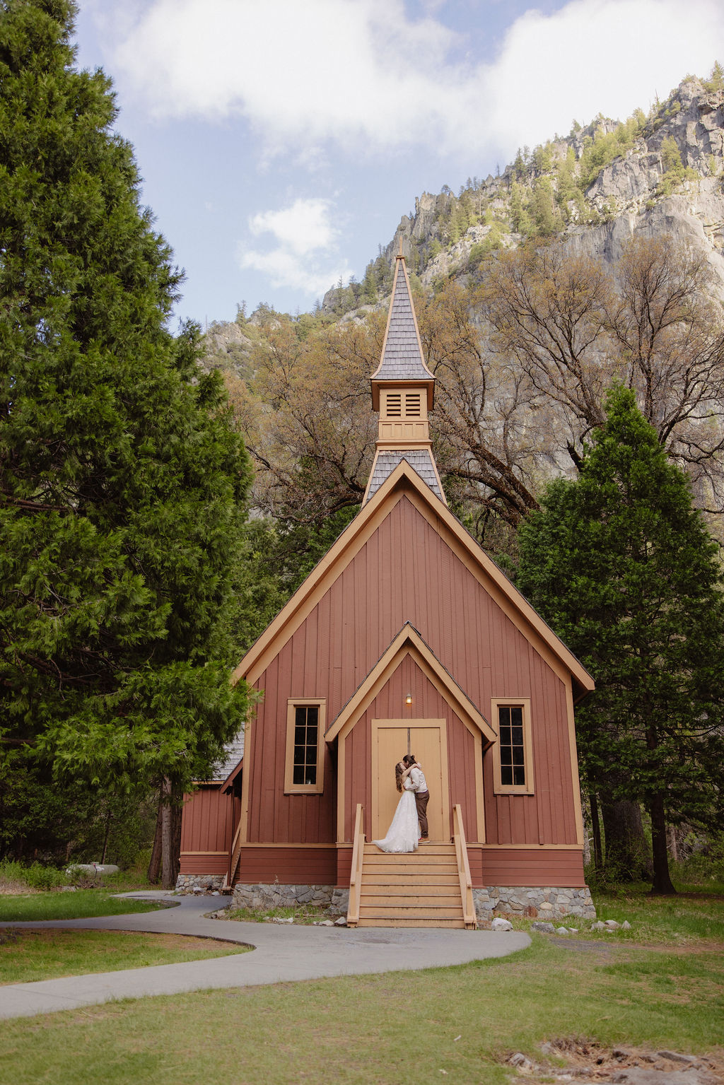 bride and groom take wedding portraits in yosemite national park