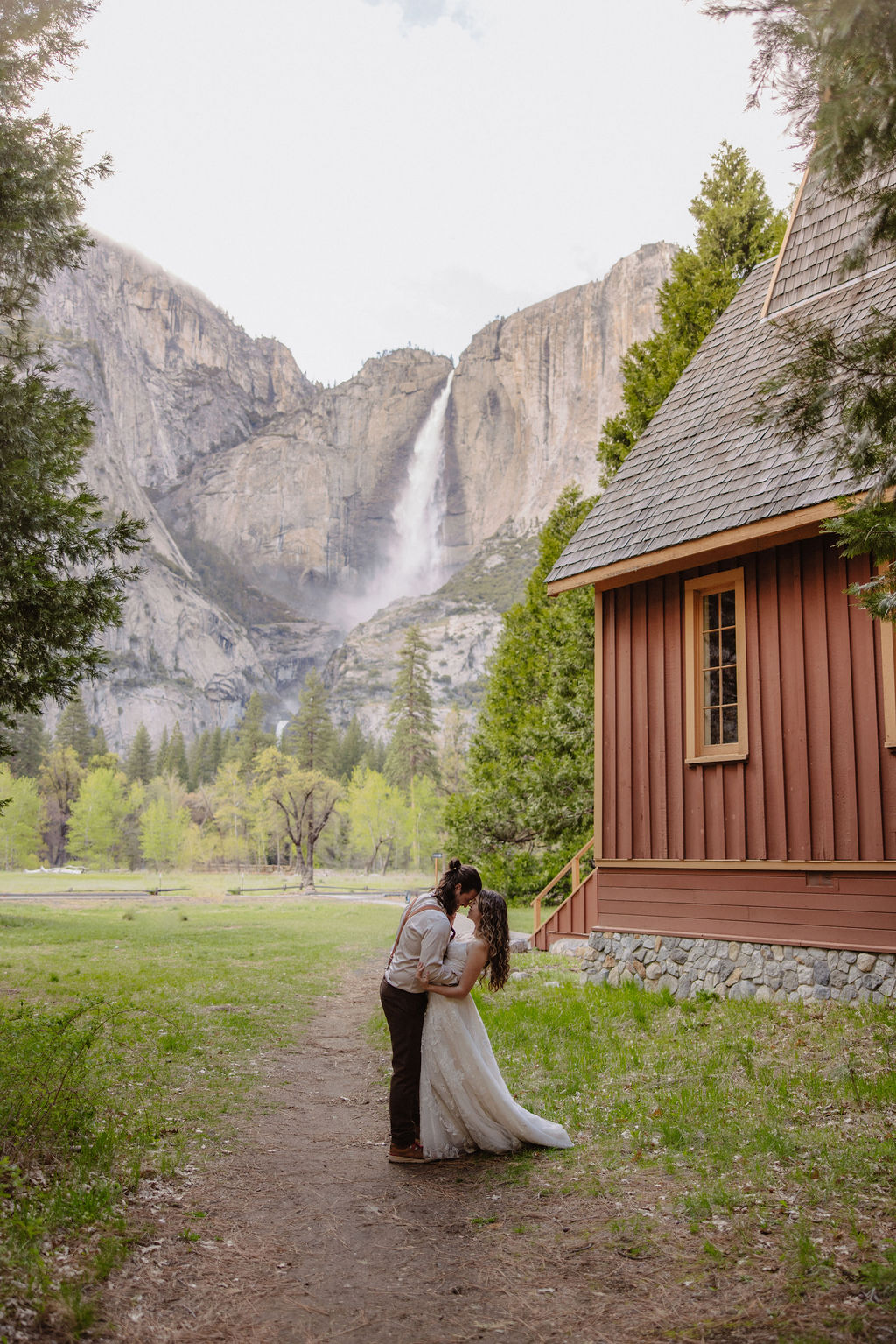 bride and groom take wedding portraits in yosemite national park